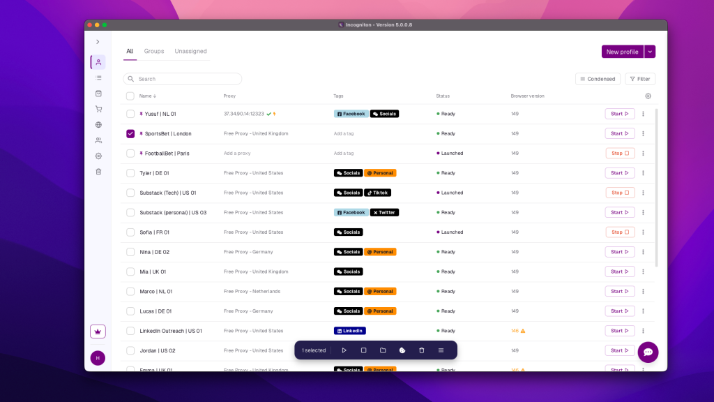 Incogniton application interface showing a list of browser profiles with names, proxies, tags, status, and browser versions.